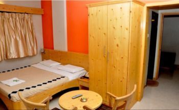 Hotel Deccan Park Пюн Екстериор снимка