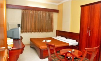 Hotel Deccan Park Пюн Екстериор снимка